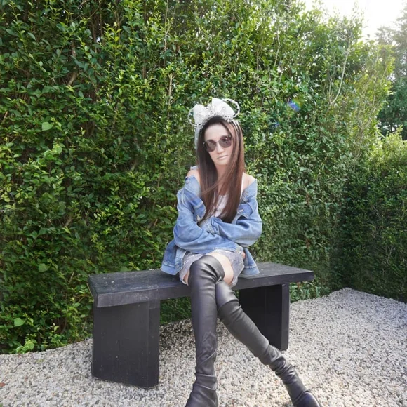 Vera Wang Disney Ears Tiara Crystal Headband Minnie Fairytale Wedding Veil - Picture 10 of 11